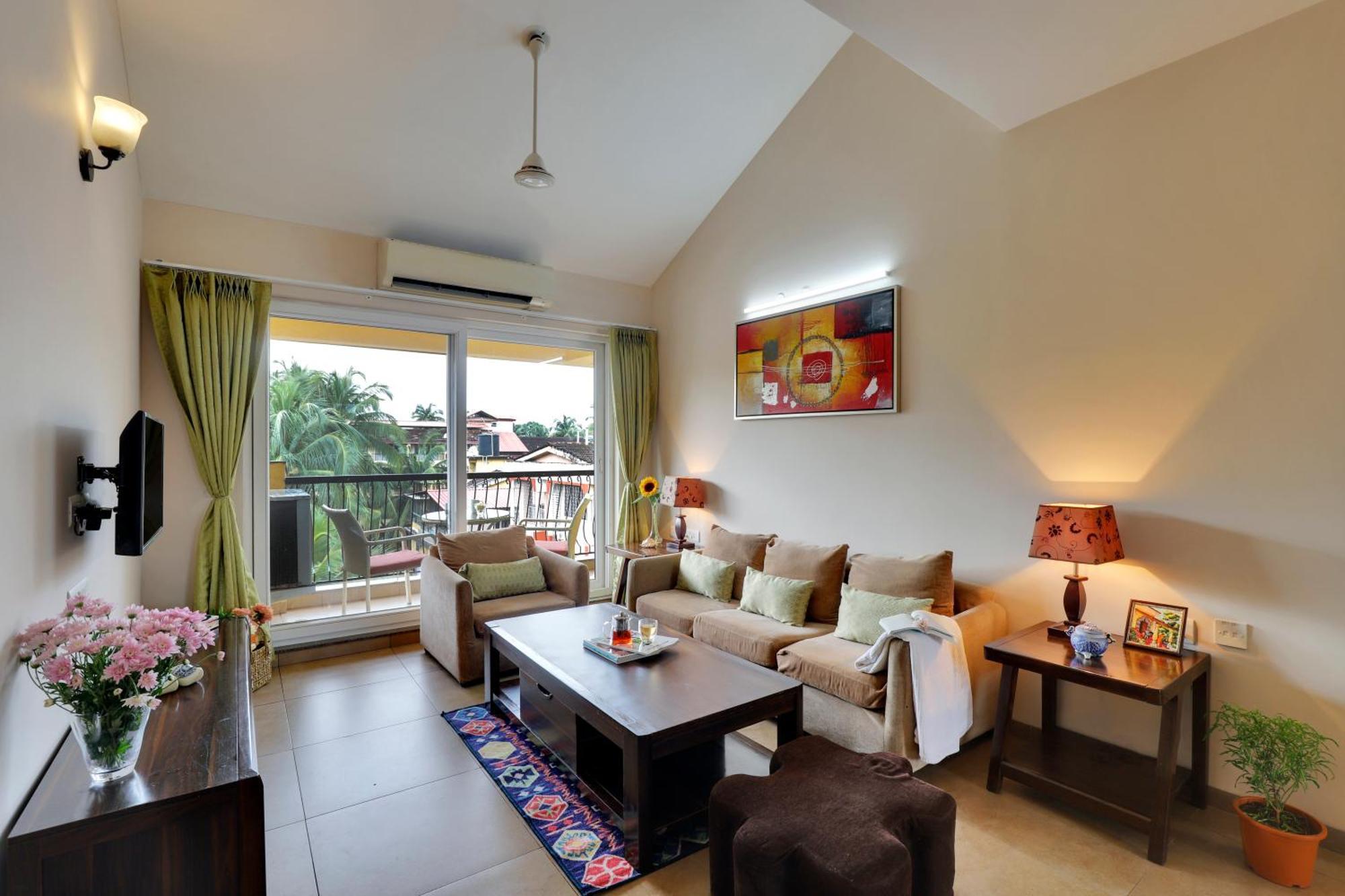Veera Strand Park Serviced Apartments Near กาลังกูติ ภายนอก รูปภาพ
