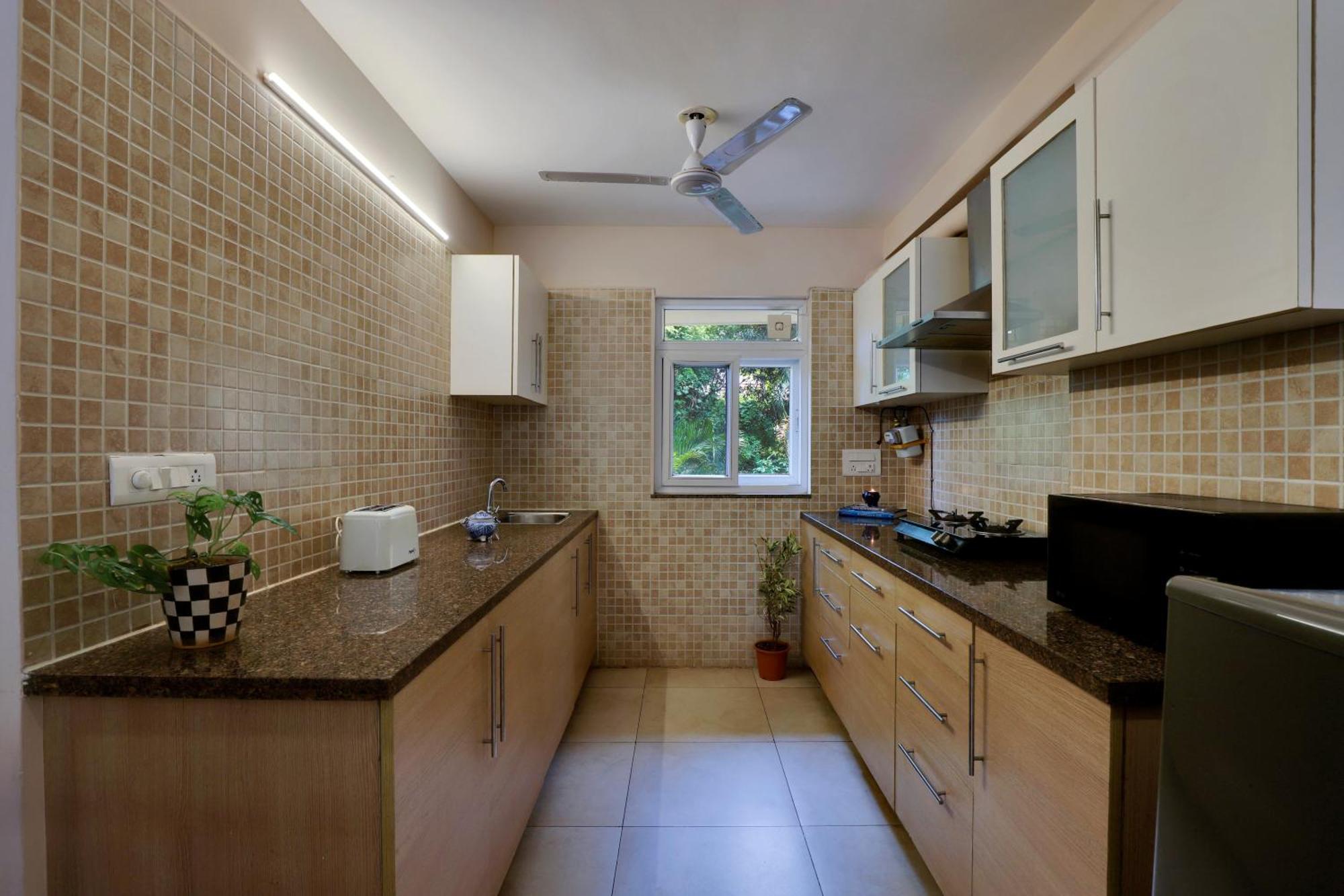 Veera Strand Park Serviced Apartments Near กาลังกูติ ภายนอก รูปภาพ