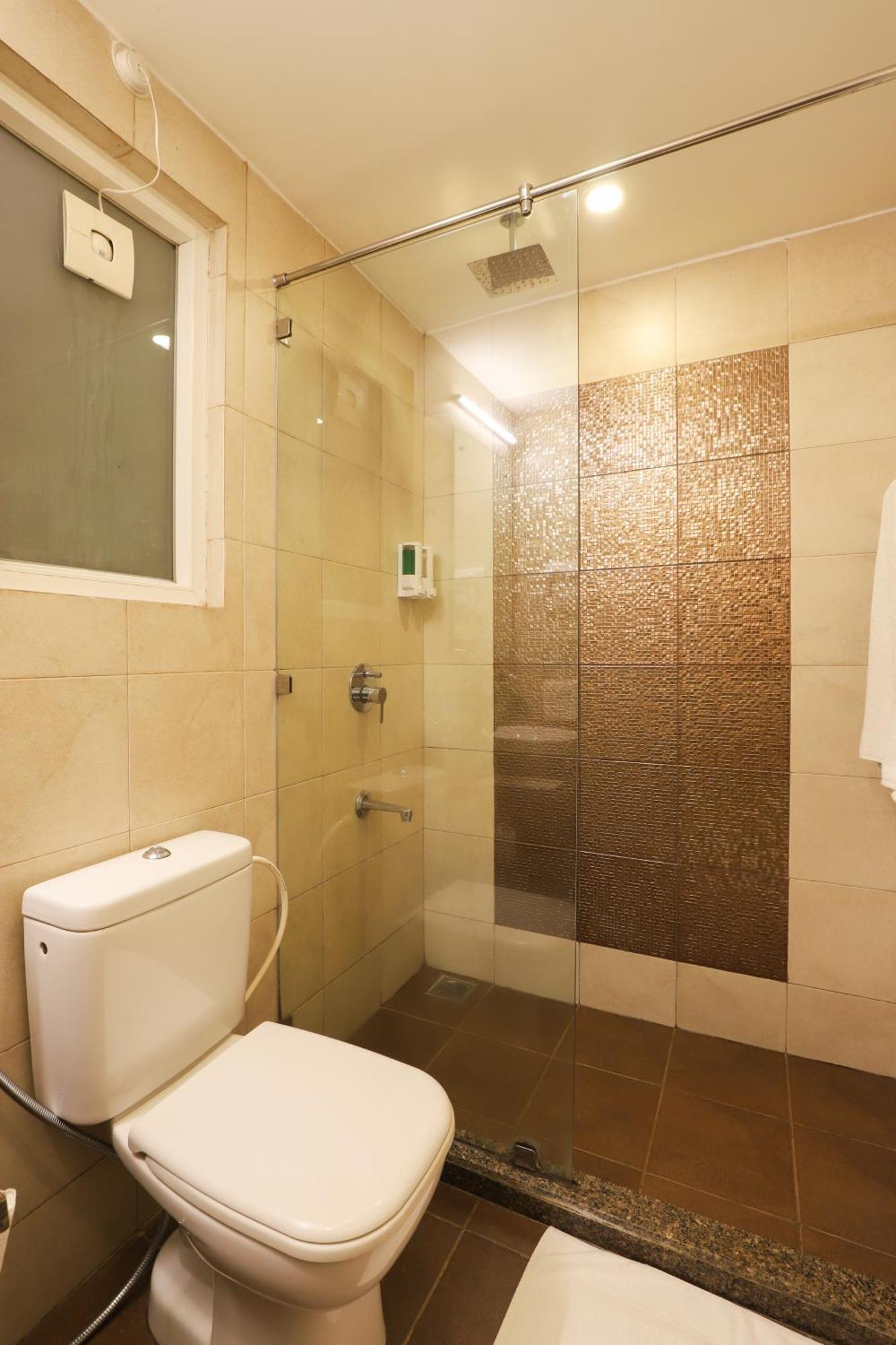Veera Strand Park Serviced Apartments Near กาลังกูติ ภายนอก รูปภาพ